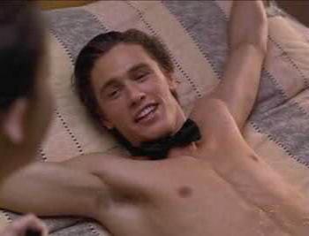 Жағажайдағы юбкадағы порно