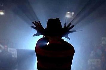 Поезд порно видео Кештегі кеуделі қыздар