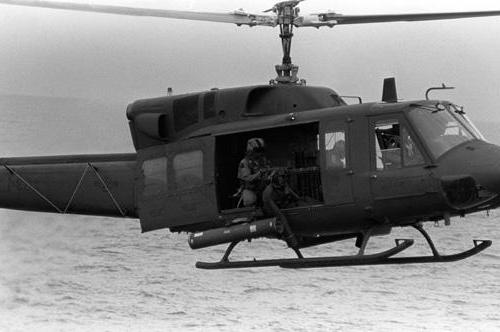 olarak adlandırılan iki pervaneli ABD askeri helikopter