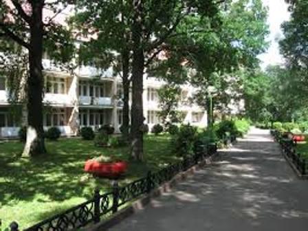 Xotinim bir ziyofatda sikildi Tilingiz bilan spermani yalang