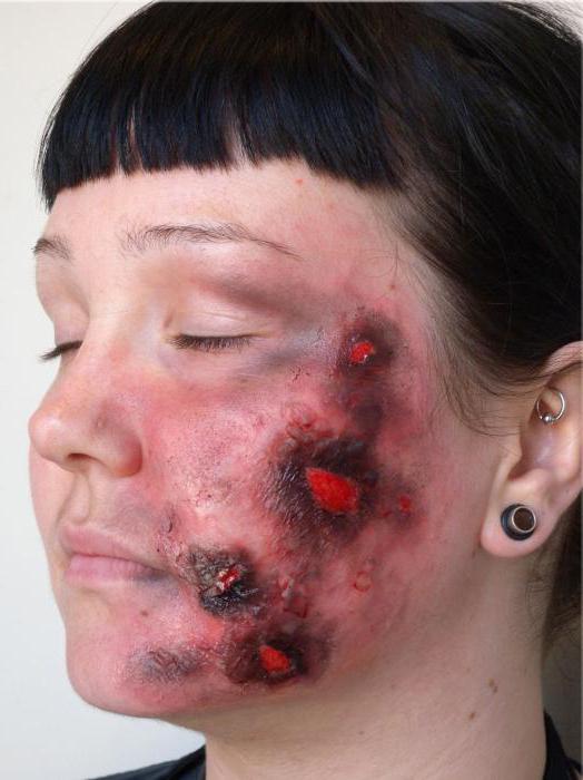 bagaimana untuk melakukan make-up zombi