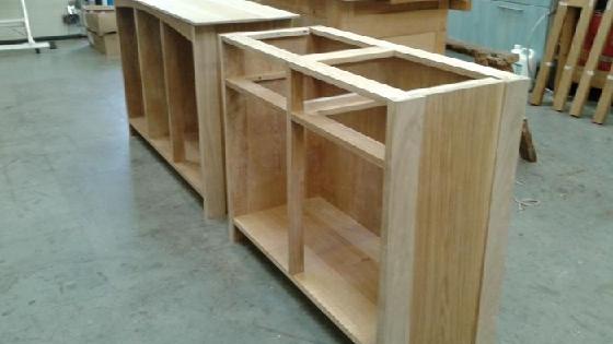 Южно-Сахалинскінің жезөкшелері, шлюхтары, жезөкшелері