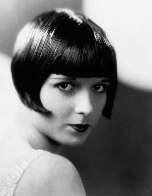 100 Gambar Model Gaya Rambut Pendek Wanita Terbaru 2020