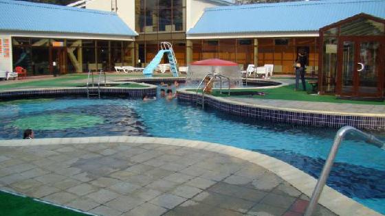 Арбау туралы порно әңгімелерді оқыңыз Апалы-сіңлілер екі қалың әтеште жаттығады