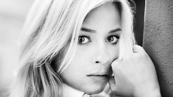 Rus hammomida yalangoch qiz video Braziliya katta eshak porno