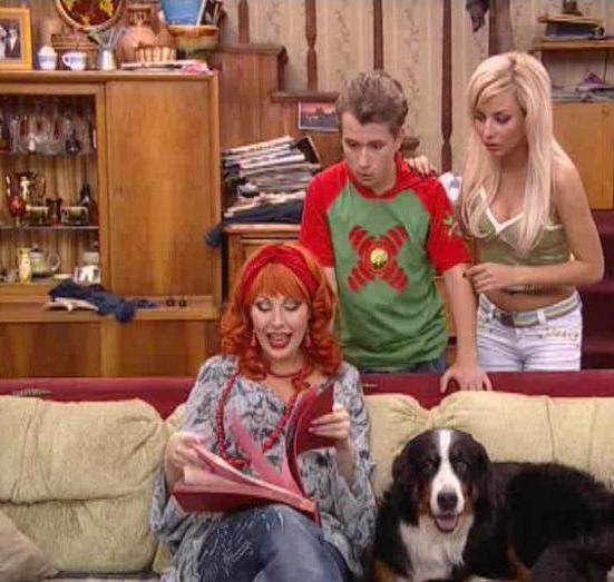 Liza Shay bilan porno tomosha qiling