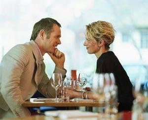 Porno filmlarni yaxshi sifatli onlayn tomosha qiling Veb-kamera video oldida kokraklar