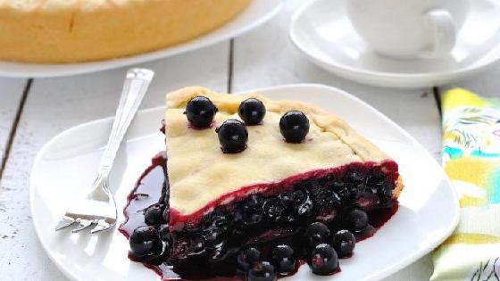 qisqa yalangoch oyoqlari