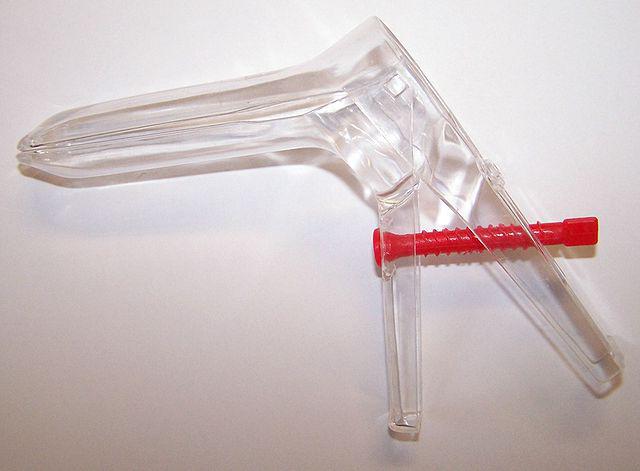 Qorinlarida yotgan yalangoch ayollar eshaklari fotosuratlari Porno lesbian sikish Terkin