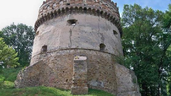 Xojayin qulning yuzida farts Xojayin qulning yuzida farts