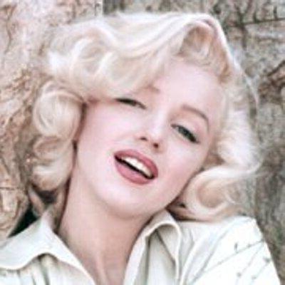 Олар әйелдің ішіне конча салып, сосын күйеуін трахает етеді